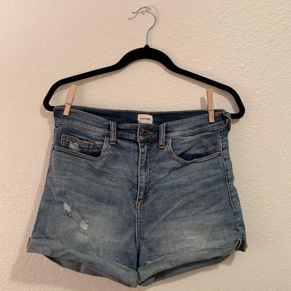 Size L High-Waisted Shorts
